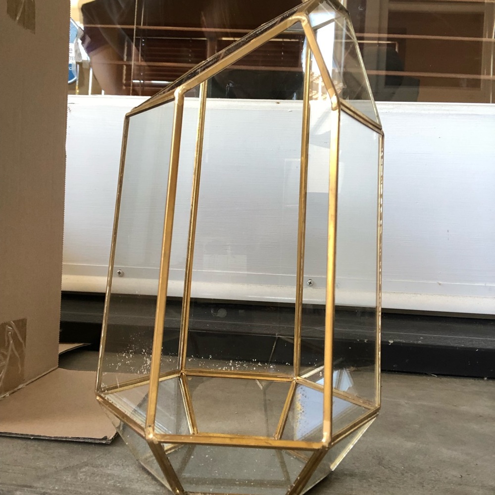 Gold and glass tall terrarium - Picture 3 of 3